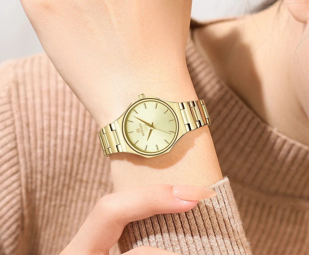 Reward RD213032L watch on a model's wrist