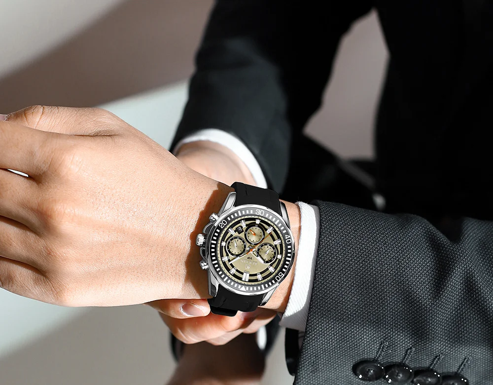 RD832258M Watch on Wrist